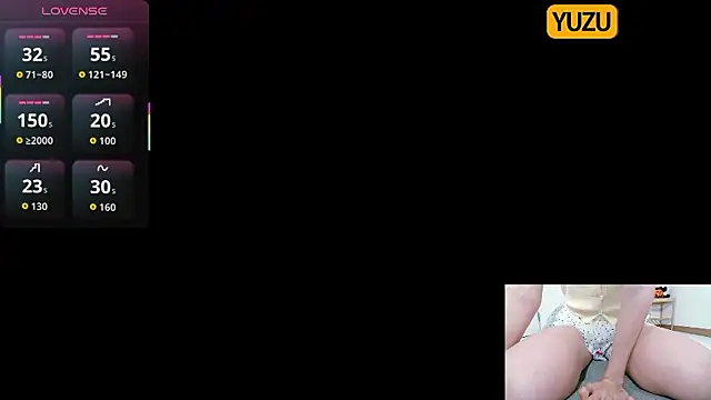 Snapshot of yuzukichi_jp chatting on 10.08.25 yuzukichi jp online show from 10.08.25