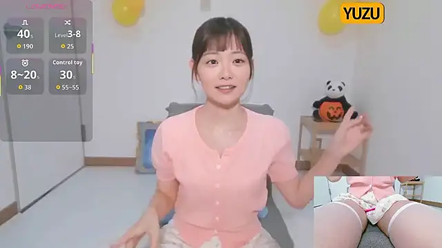 Snapshot of yuzukichi_jp chatting on 10.10.25 yuzukichi jp online show from 10.10.25