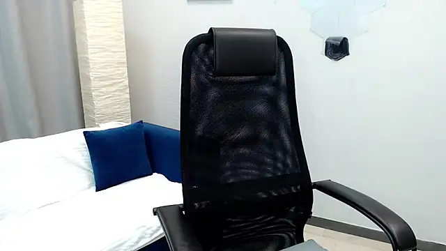 Pion 01 online show from 09.16.25