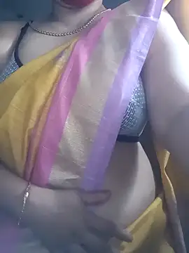 Snapshot of Tamil_Sivani chatting on 09.13.25 Tamil Sivani online show from 09.13.25