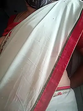 Snapshot of Tamil_Sivani chatting on 09.26.25 Tamil Sivani online show from 09.26.25