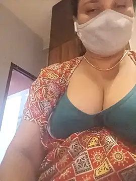 Snapshot of Tamil_Sivani chatting on 10.14.25 Tamil Sivani online show from 10.14.25