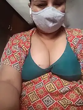 Snapshot of Tamil_Sivani chatting on 10.15.25 Tamil Sivani online show from 10.15.25