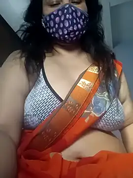 Snapshot of Tamil_Sivani chatting on 10.30.25 Tamil Sivani online show from 10.30.25