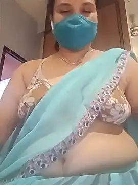 Snapshot of Tamil_Sivani chatting on 11.18.25 Tamil Sivani online show from 11.18.25