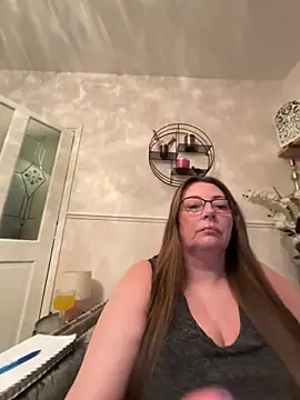 BuxomKitty BBW online show from 03.10.26