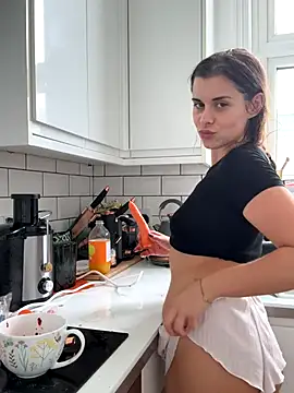 AlitaNova online show from 09.26.25