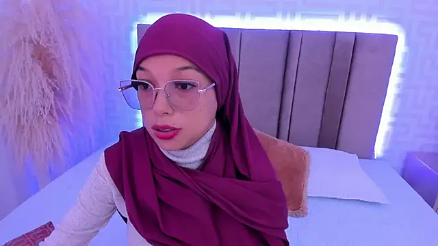naishaa  online show from 03.30.26