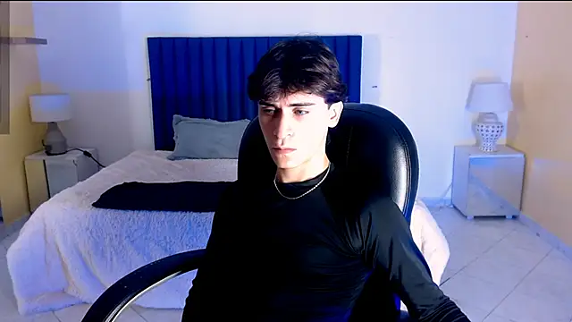 Snapshot of RoberthAlv chatting on 02.19.26 RoberthAlv online show from 02.19.26