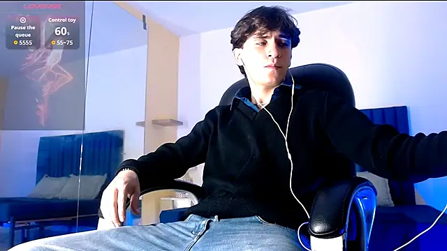 Snapshot of RoberthAlv chatting on 02.20.26 RoberthAlv online show from 02.20.26