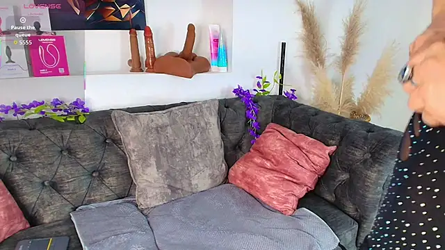 may wood online show from 09.24.25