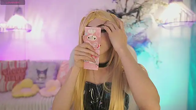 JadeSummerr online show from 10.27.25