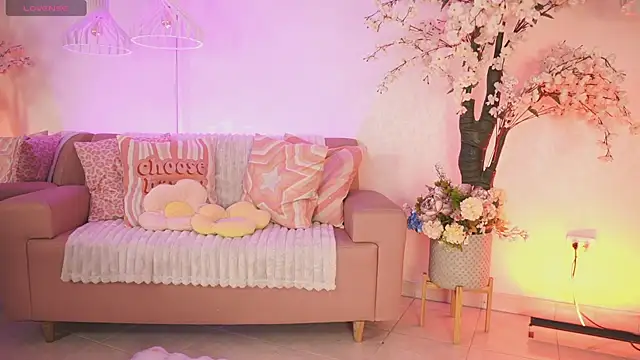 JadeSummerr online show from 11.14.25