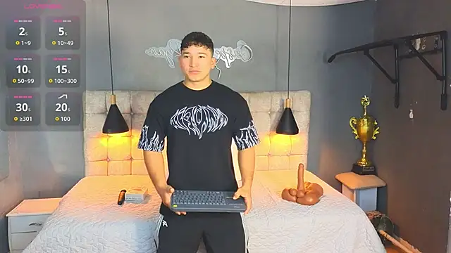 Horny nick18 online show from 10.17.25