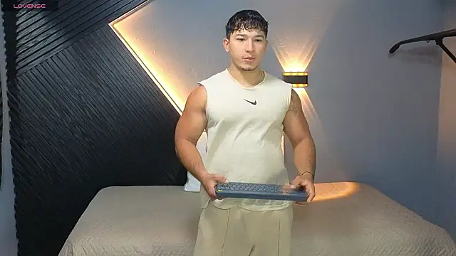 Horny nick18 online show from 03.04.26
