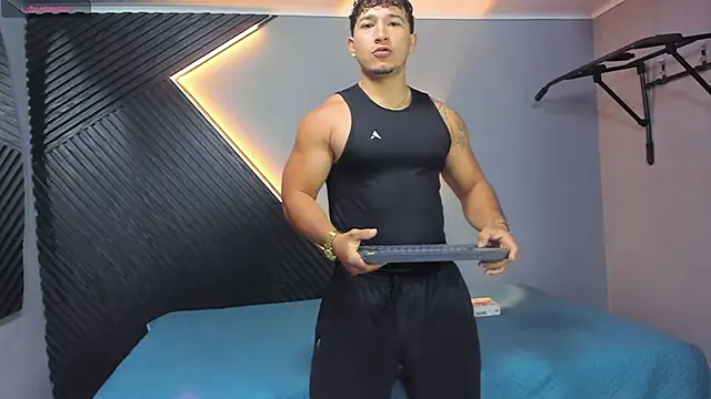 Horny nick18 online show from 03.21.26