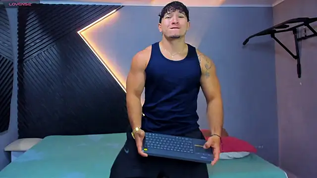 Horny nick18 online show from 05.09.26