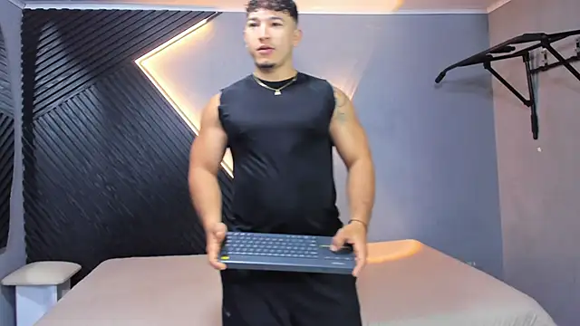 Horny nick18 online show from 05.14.26