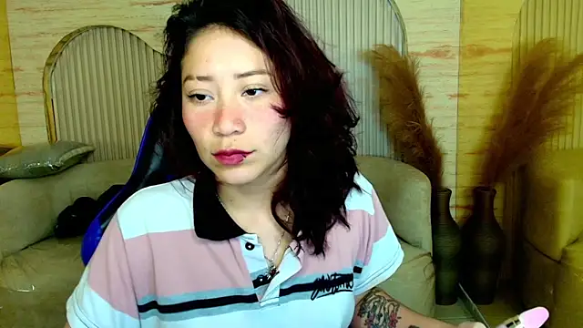 valentina r  online show from 02.17.26