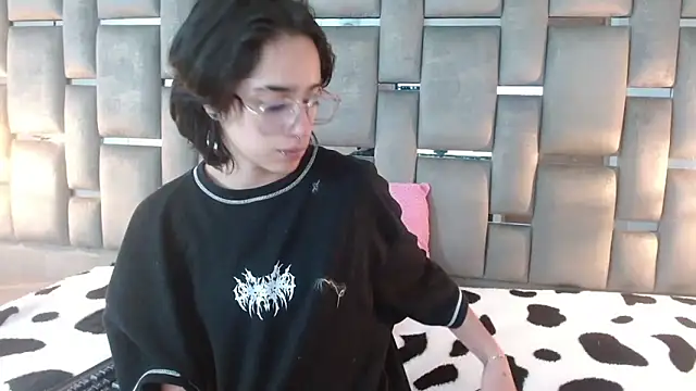 katalinathxandbritney1 online show from 09.11.25