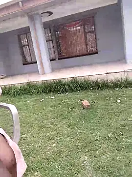 Snapshot of SweetHoney21_ chatting on 11.03.25 SweetHoney21 online show from 11.03.25