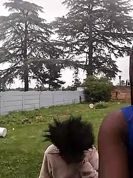 Snapshot of SweetHoney21_ chatting on 11.20.25 SweetHoney21 online show from 11.20.25