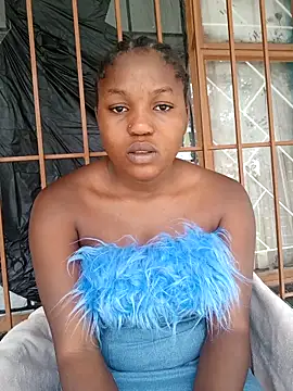 SweetHoney21  online show from 12.15.25