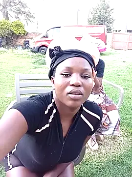 SweetHoney21  online show from 02.02.26