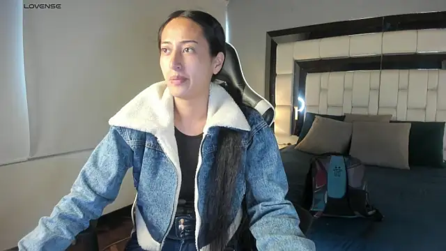 Adhara7 online show from 10.11.25