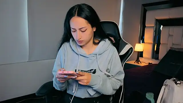 Adhara7 online show from 04.12.26