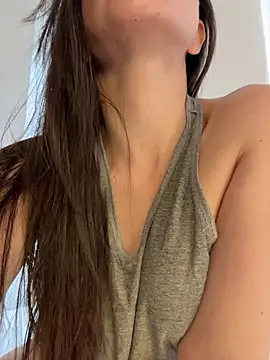 karinasantos  online show from 02.08.26