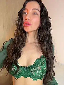 Snapshot of karinasantos_ chatting on 06.07.26 karinasantos online show from 06.07.26