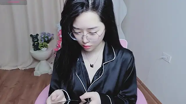 Miu-999 online show from 12.22.25