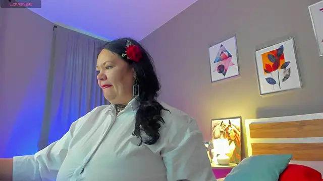 Snapshot of sandra_jackson chatting on 10.08.25 sandra jackson online show from 10.08.25