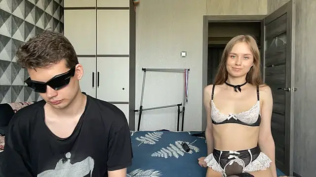merycouple online show from 06.10.26