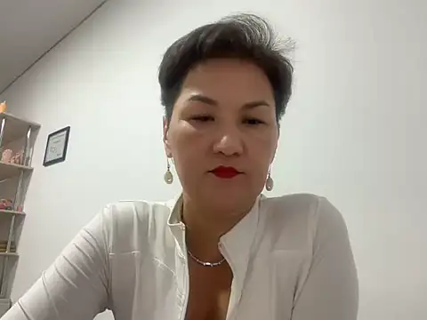 LadyAlover online show from 04.08.26