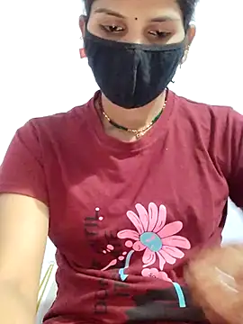 Snapshot of poojam93 chatting on 10.13.25 poojam93 online show from 10.13.25