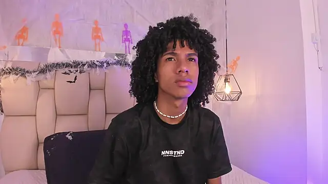 Johan gz  online show from 10.17.25