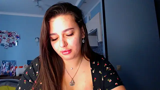 NikiWhite online show from 09.10.25