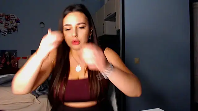 NikiWhite online show from 09.24.25