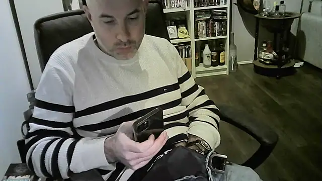 Chrisprngr online show from 04.07.26