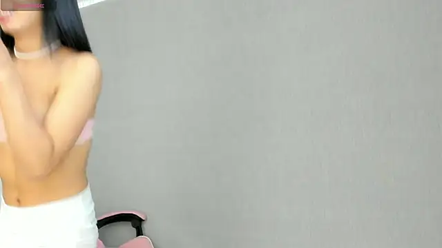 kendal hot01 online show from 01.05.26