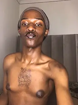 Trans fairy online show from 10.10.25