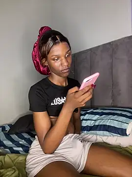 Trans fairy online show from 04.13.26