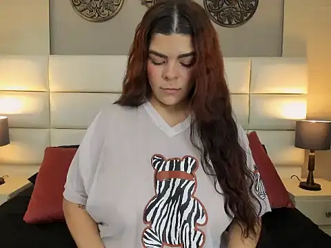 Snapshot of SuzzieSweet chatting on 02.28.26 SuzzieSweet online show from 02.28.26