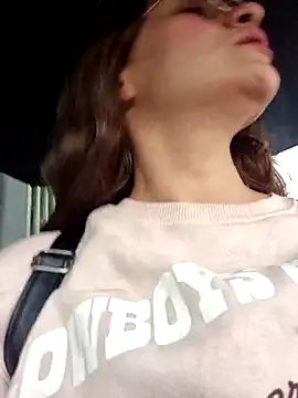 aytanna torrez online show from 10.17.25