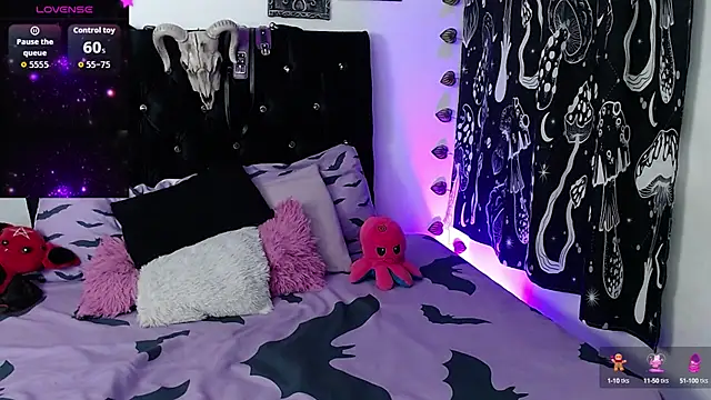 mayaREDdoll online show from 10.14.25