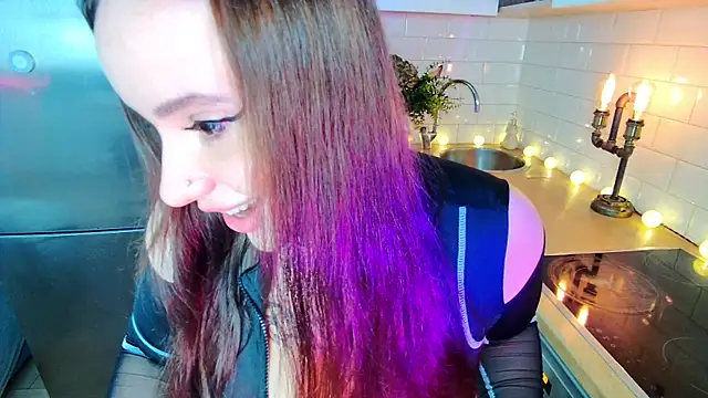 Snapshot of Margott_Joy chatting on 11.21.25 Margott Joy online show from 11.21.25