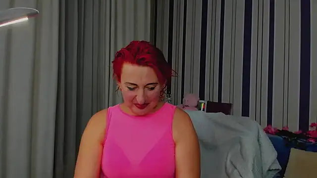 Snapshot of MilanaAlvis chatting on 11.07.25 MilanaAlvis online show from 11.07.25