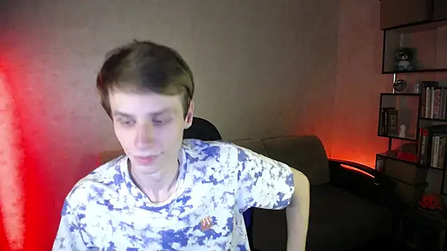 yes cute boy  online show from 10.12.25